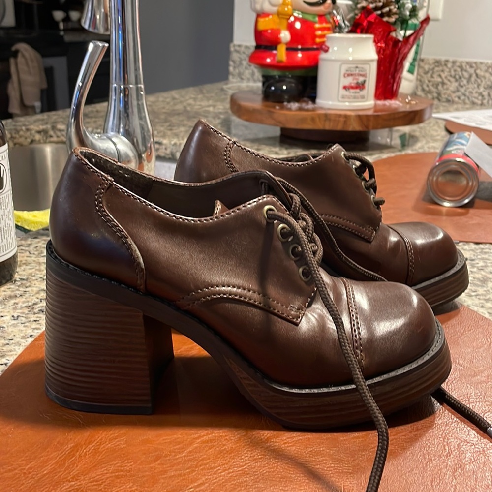 Soda platform heels